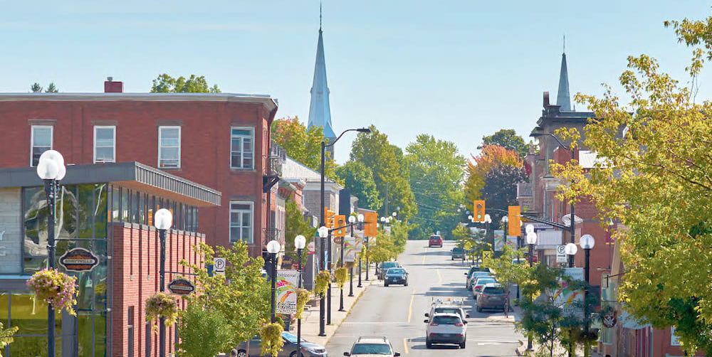 prescott street looking south from kemptville creek bridge